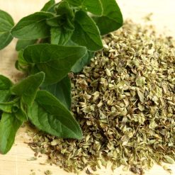 Oregano gerebelt Gewürze Kräuter Salz